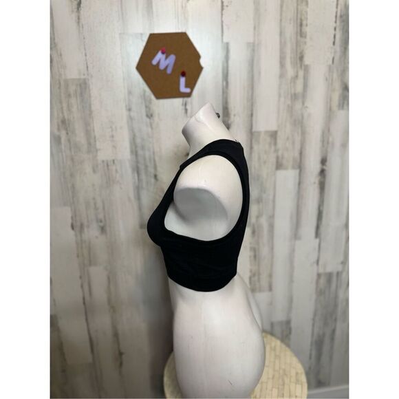 Black crop top - Picture 5 of 9